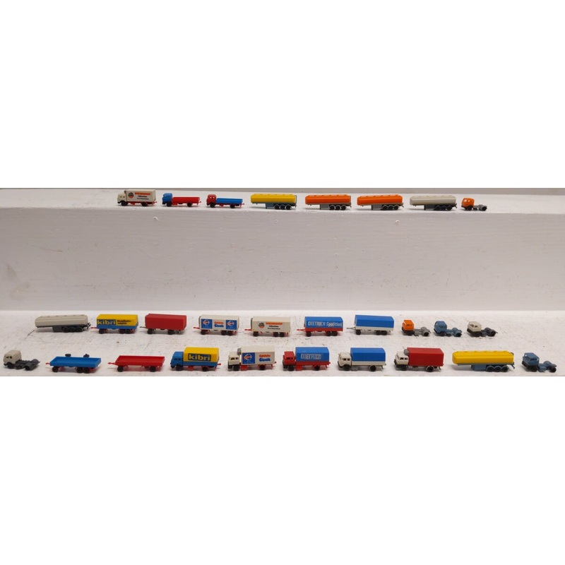 N Scale Assorted Trucks & Trailers [28] VG