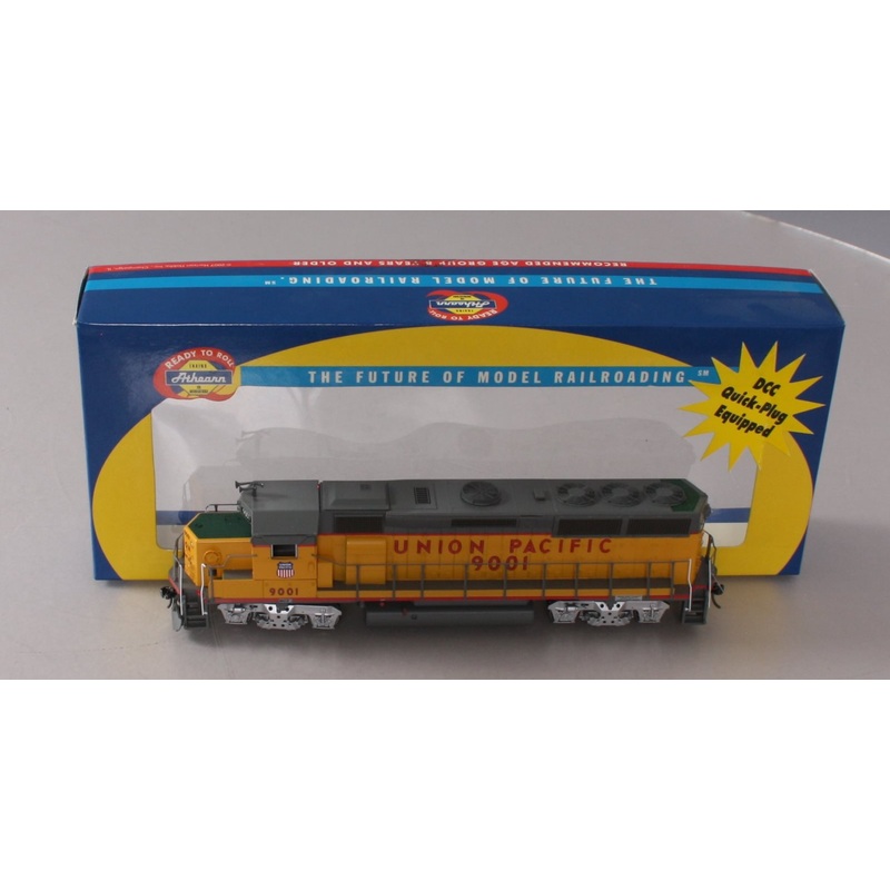 Athearn 94723 HO Scale Union Pacific GP40X Diesel Locomotive #9001 MT/Box