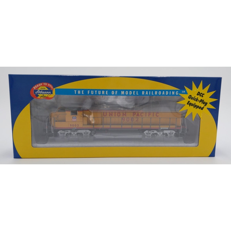 Athearn 94724 HO Scale Union Pacific GP40X Diesel #9002 MT/Box