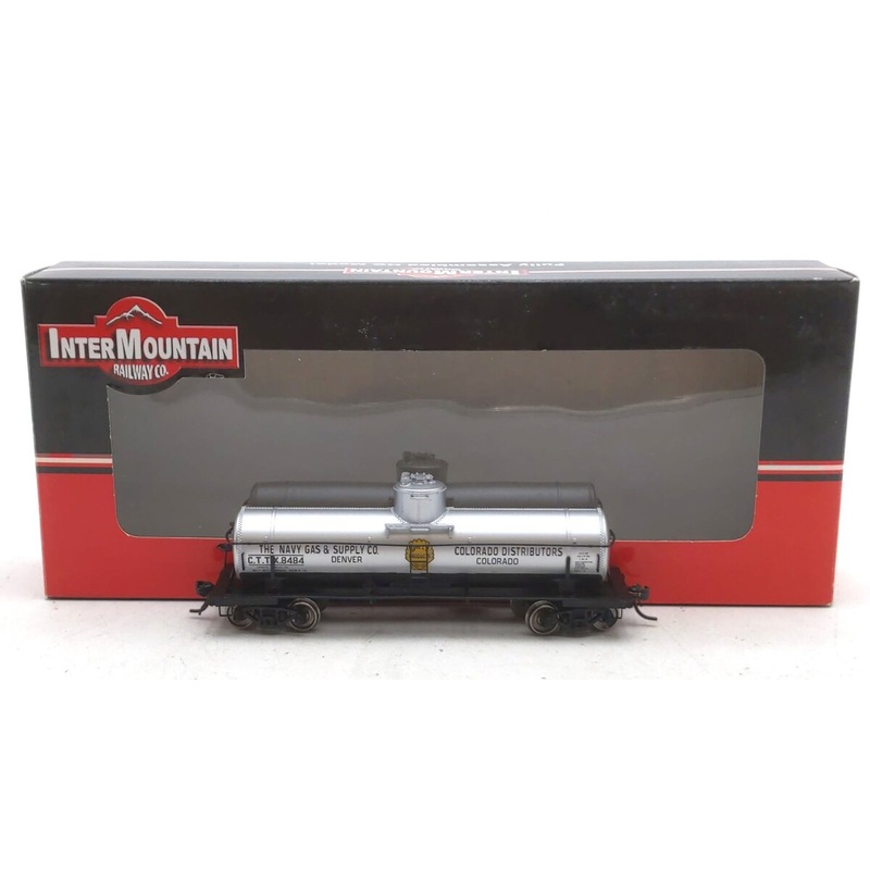 InterMountain 46310-21 HO Scale Navy Gas & Supply 8,000 Gallon Tank Car #8484 LN/Box