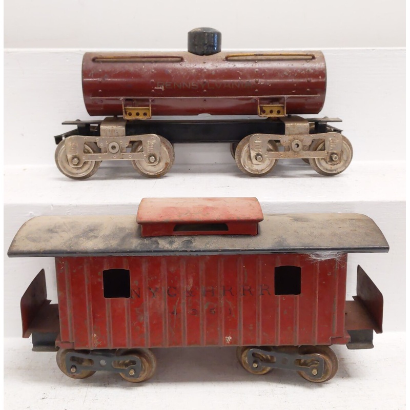 Lionel Vintage Standard Gauge 15 PRR Tankcar & 17 NYC & Hudson River Caboose