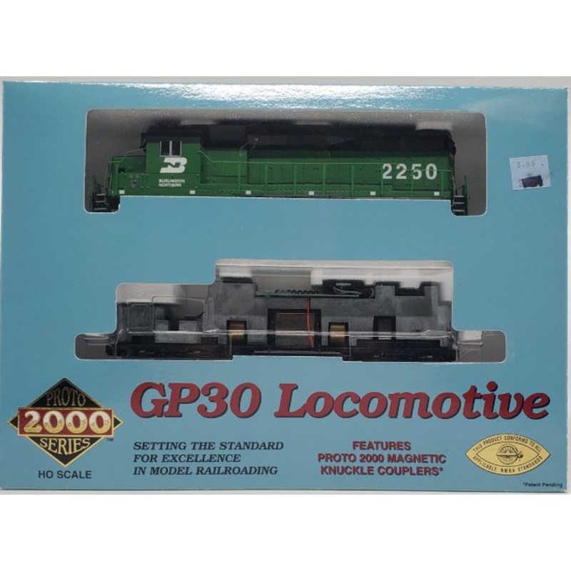 Proto 2000 23078 HO Scale Burlington Northern GP30 Phase II Diesel Loco #2250 NIB