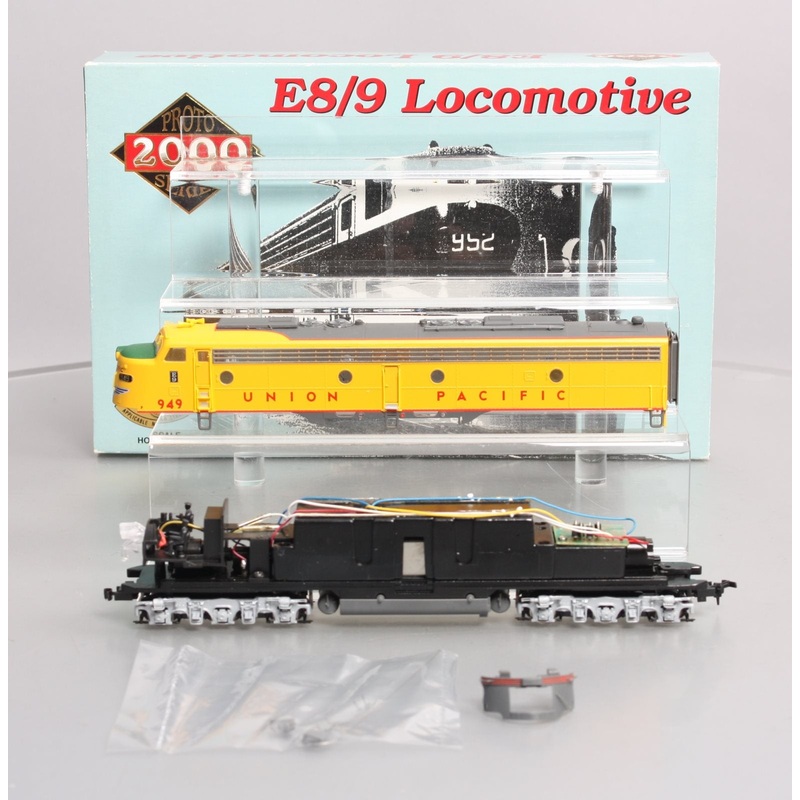 Proto 2000 8036 HO Scale Union Pacific E8/9 Diesel Locomotive #949 NIB