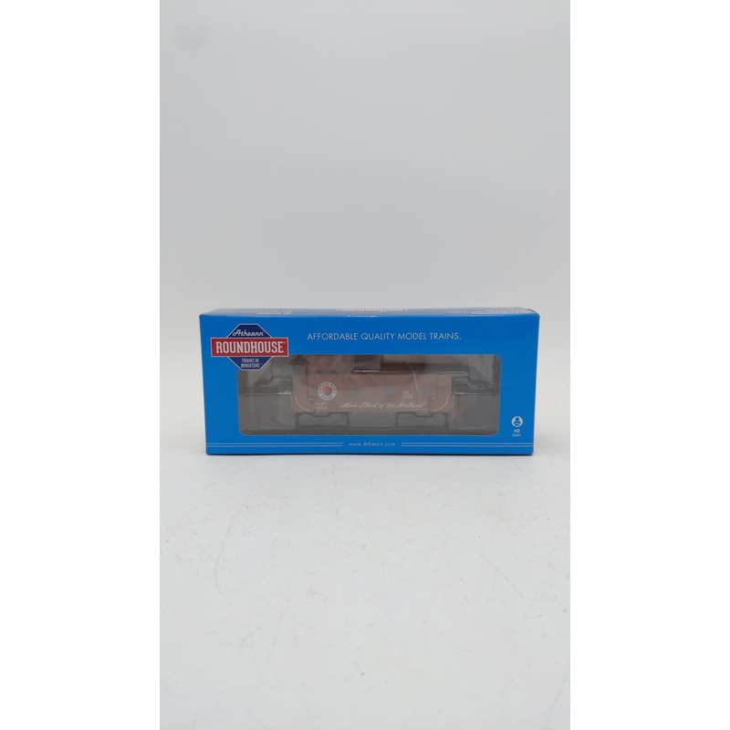 Roundhouse 17948 HO Scale Northern Pacific 30′ 3-Window Caboose #1352 NIB