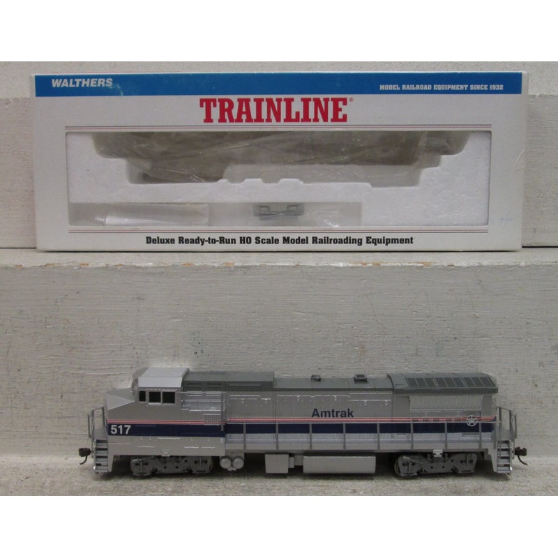 Walthers 931-197 HO Scale Amtrak Phase 4 GE Dash 8-40BW Diesel MT/Box