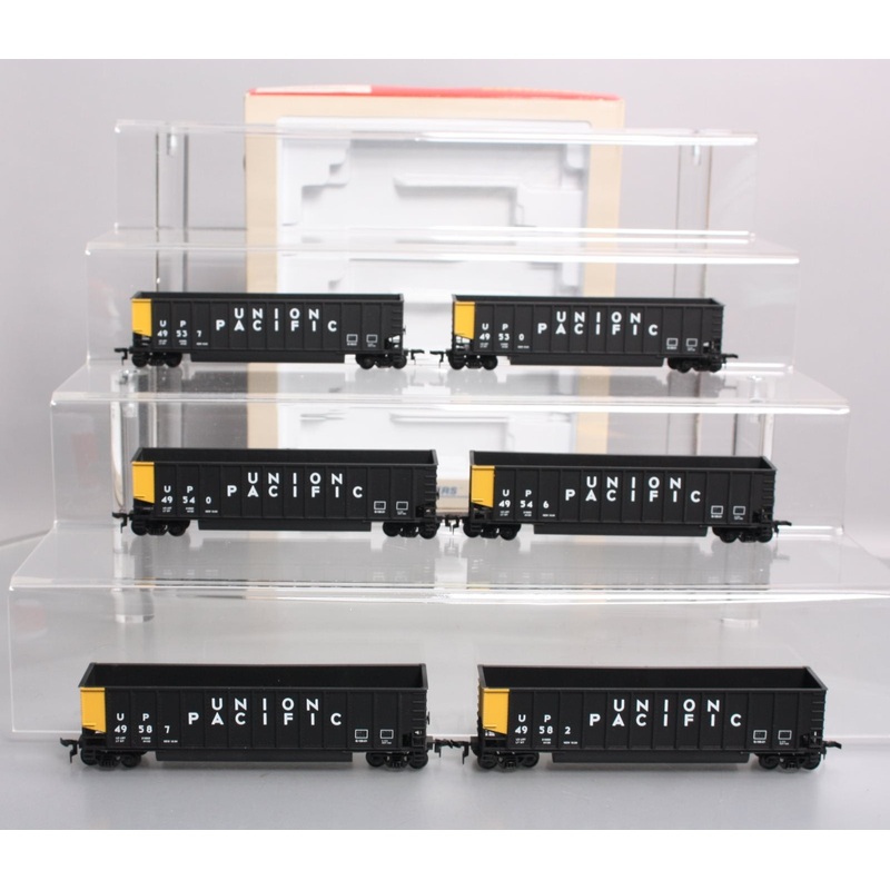 Walthers 932-5303 HO Scale Union Pacific Bethgons #1 (6 Car Pack) EX/Box