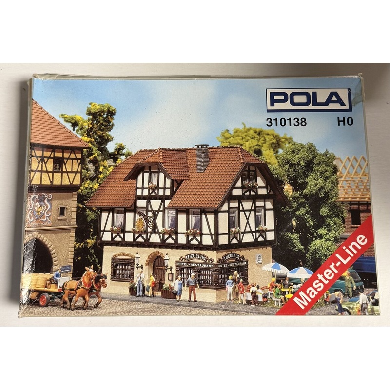 Pola 310138 HO Scale Lucullus Restaurant Plastic Model Building Kit