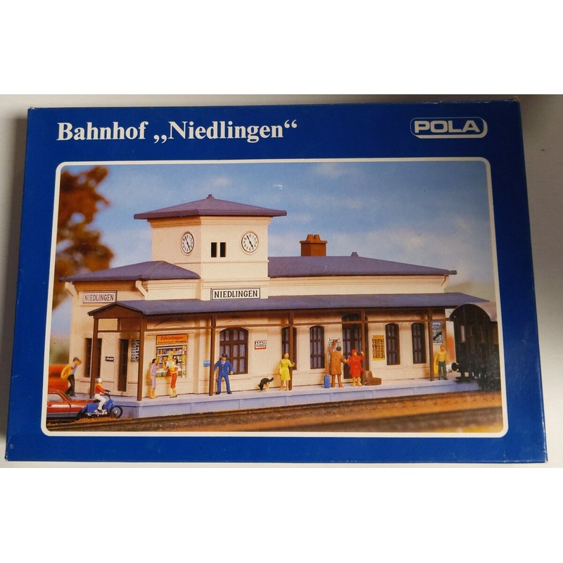 Pola 551 HO Scale Niedlingen Station Plastic Model Building Kit
