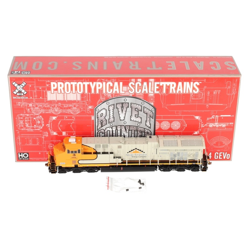 Athearn 31104 HO Scale Navajo Mining Co GE Tier 4 GEVO Diesel Locomotive #2026 LN/Box