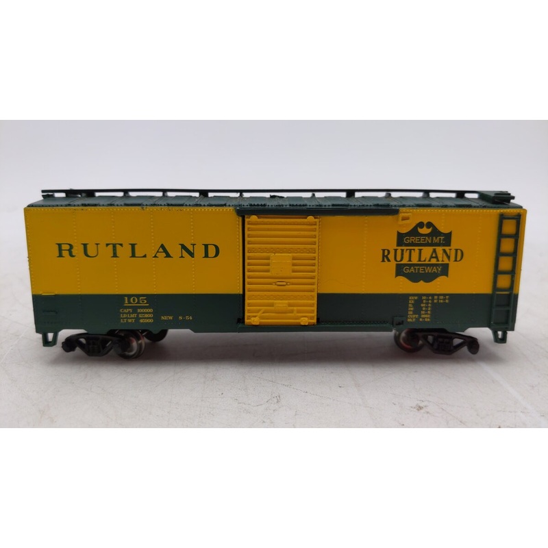 Bachmann 17029 HO Scale Rutland 40′ Boxcar #105 EX
