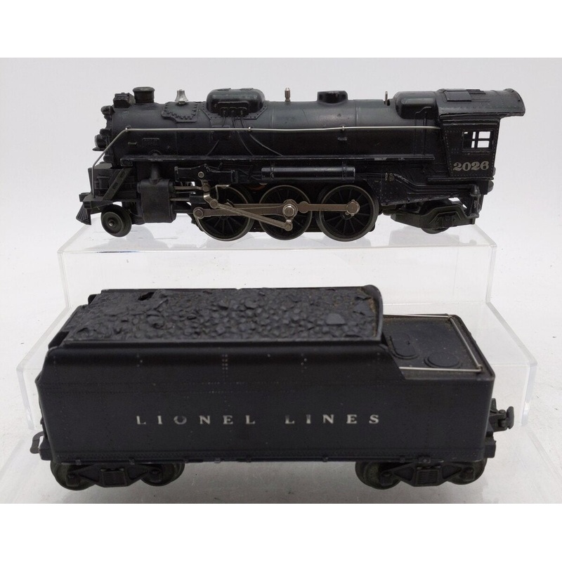 Lionel 2026 Vintage O Lionel Lines 2-6-2 Steam Locomotive w/6466W Tender VG