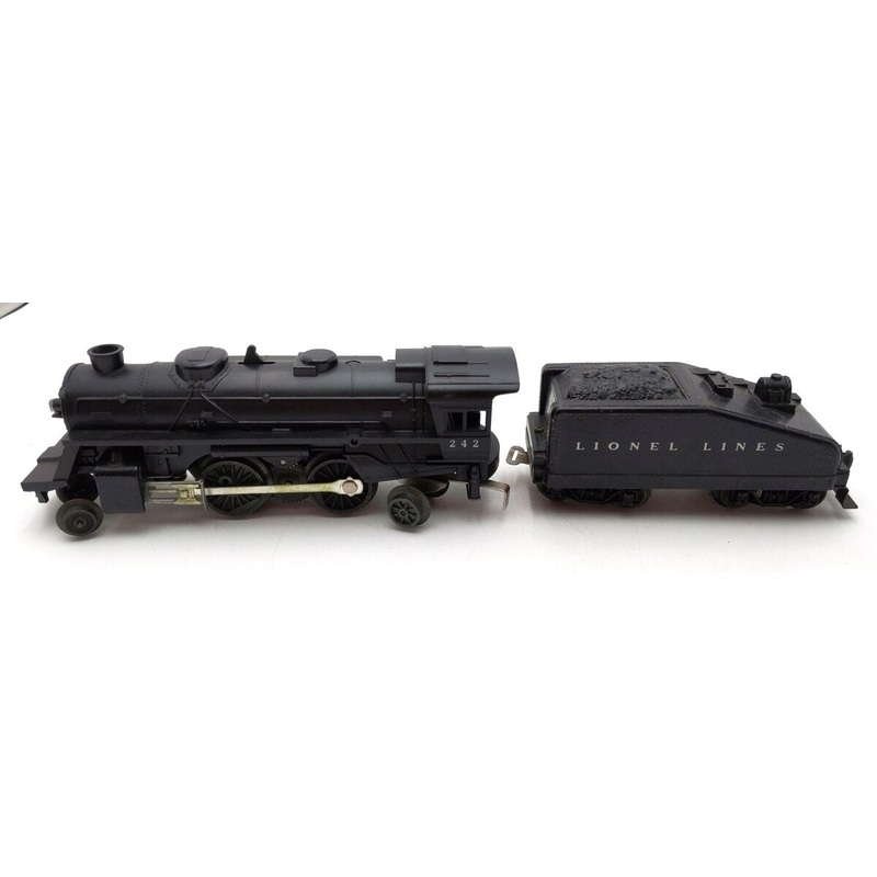 Lionel 242 Vintage O 2-4-2 Plastic Scout Steam Locomotive and Tender VG