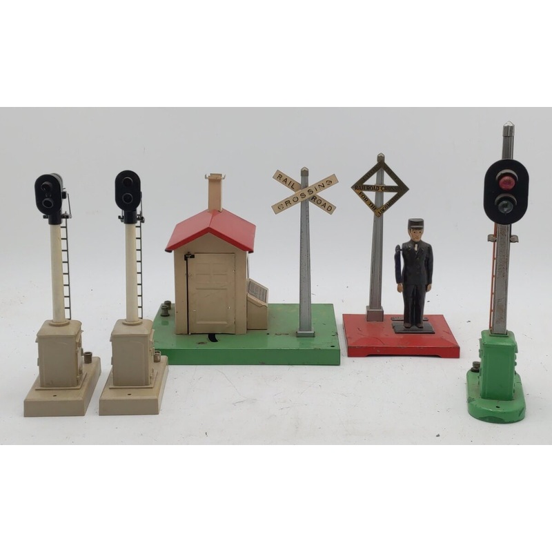 Lionel Vintage O Assorted Accessories: 45, 153, 253, 1045 [5] VG