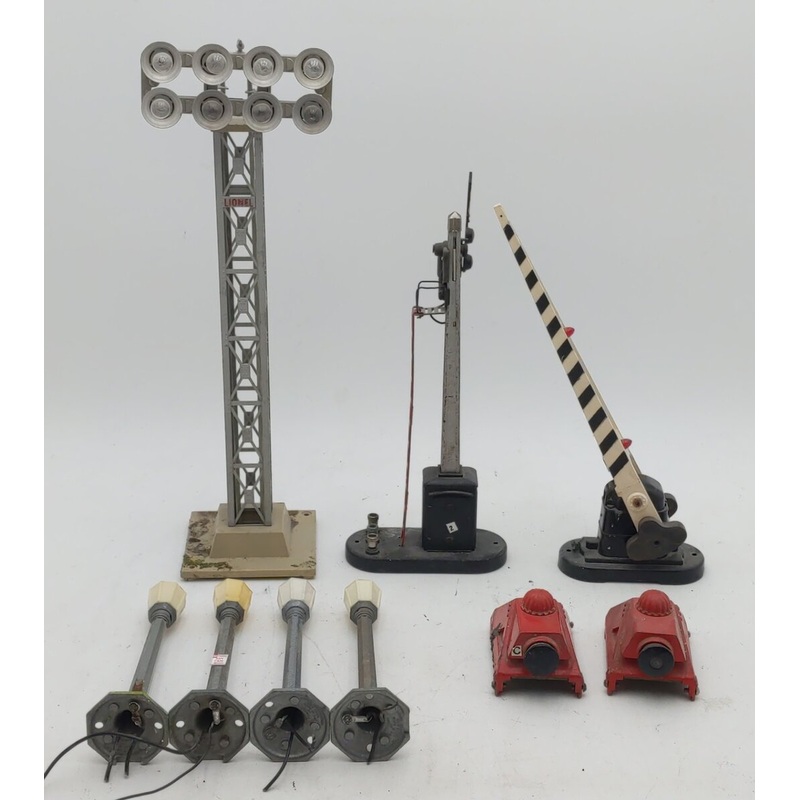 Lionel Vintage O Assorted Accessories: 71, 153, 195, 252, 260, [9] VG