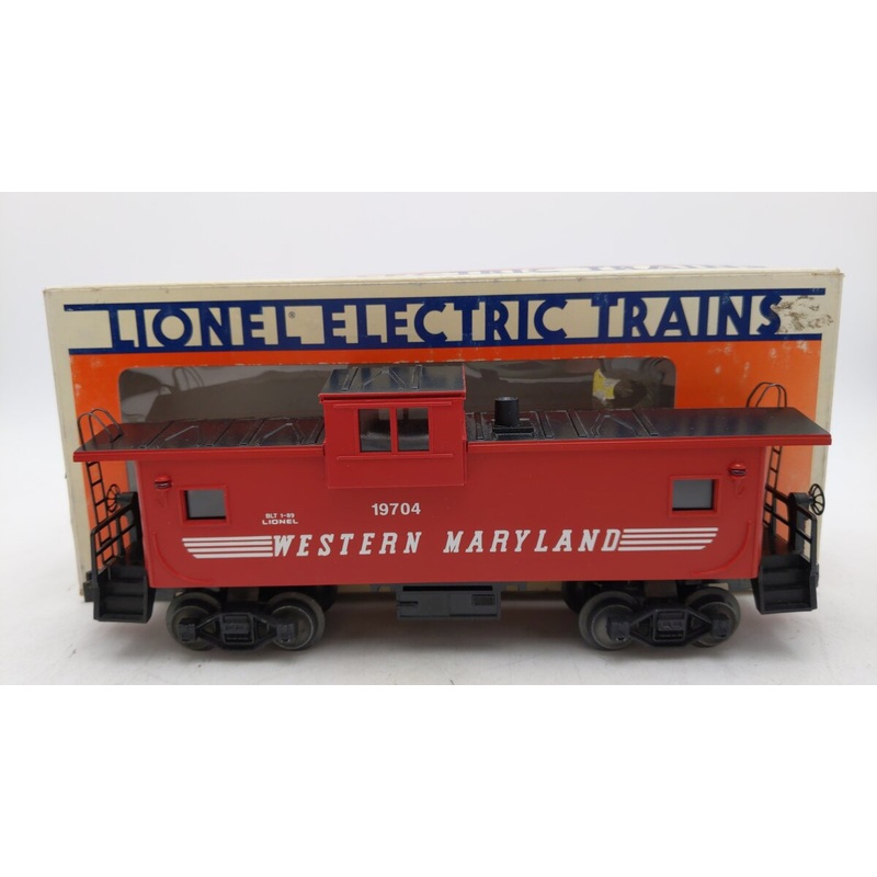 Lionel 6-19704 O Gauge Western Maryland Extended Vision Caboose w/Smoke EX/Box