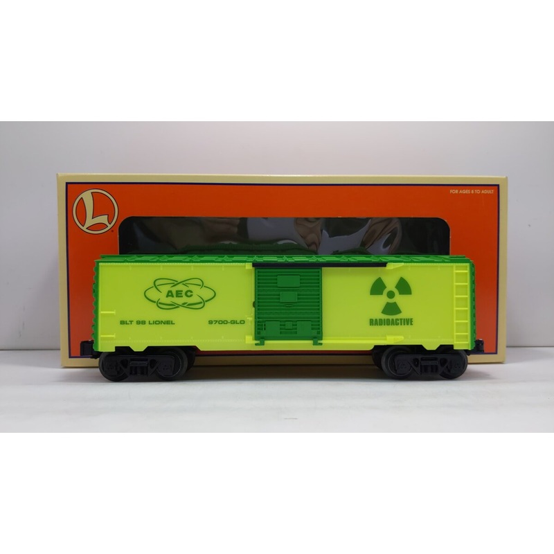 Lionel 6-26215 O Gauge AEC Glow in the Dark Boxcar LN/Box
