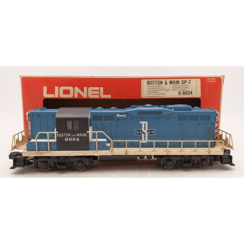 Lionel 6-8654 O Gauge Boston & Maine GP-9 Powered Diesel Locomotive #8654/Box