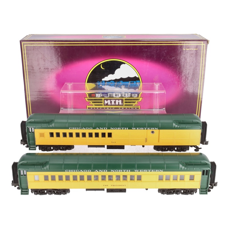 MTH 20-4130 C&NW 70′ Madison Combine/Diner Car Set LN/Box