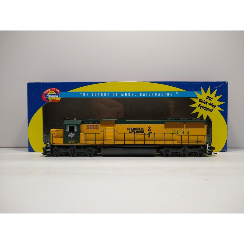 Athearn 8060 HO Chicago & North Western SD-50 Powered Diesel Locomotive #7004 LN/Box