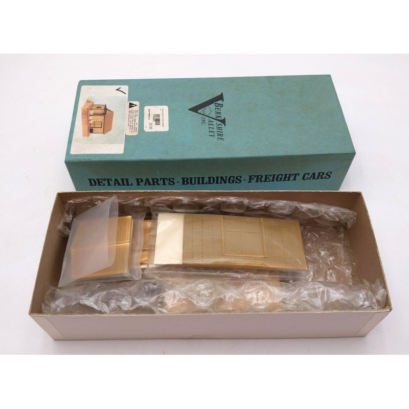 Berkshire Valley 825 O Branch Line Freight House Building Kit LN/Box