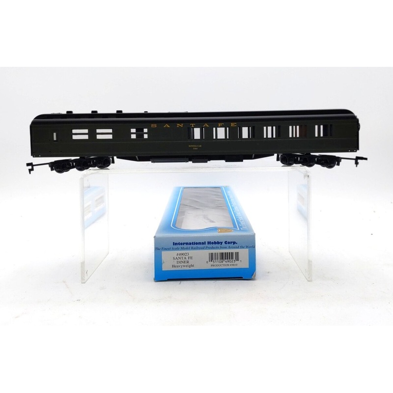 IHC 49023 HO Scale Santa Fe Heavyweight Diner Passenger Car #1464 LN/Box
