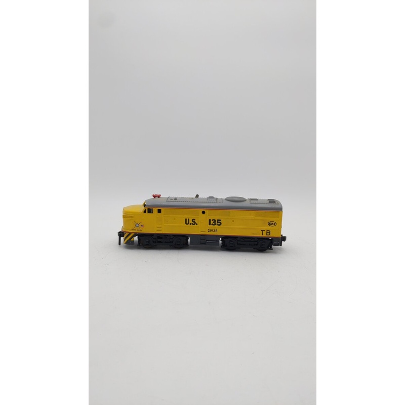 KMT 21938 O Scale 2-Rail U.S. Diesel Engine #135 VG