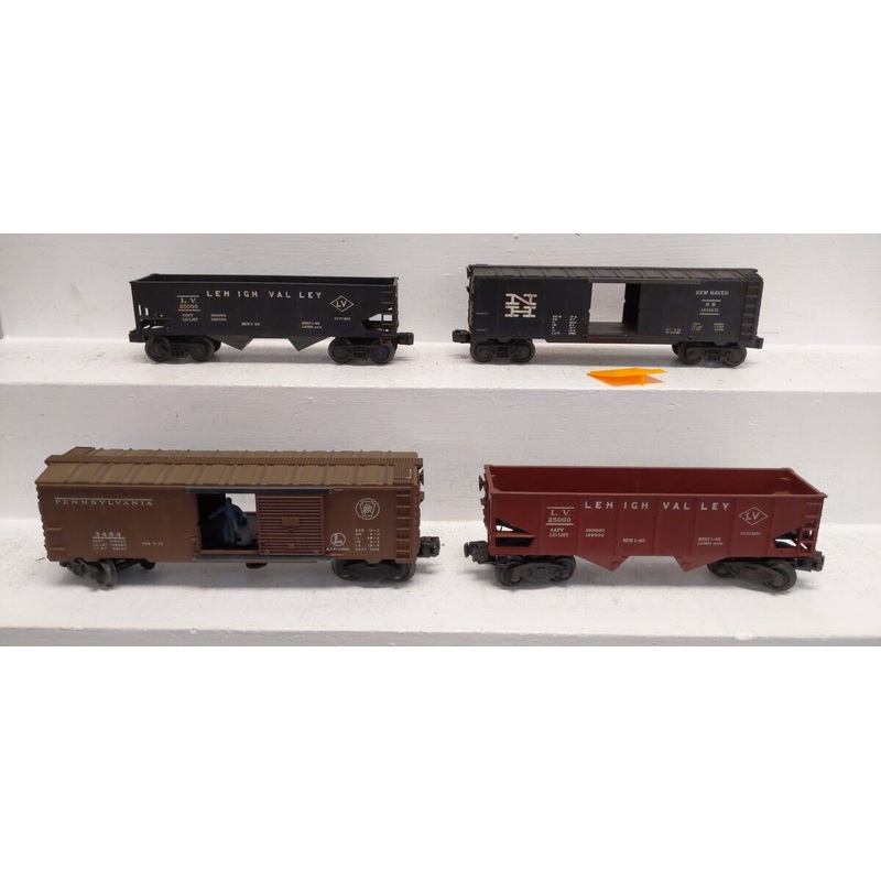Lionel Vintage O Gauge Assorted Freight Cars: 3484, 2456, 6464-425, 25000 [4] VG