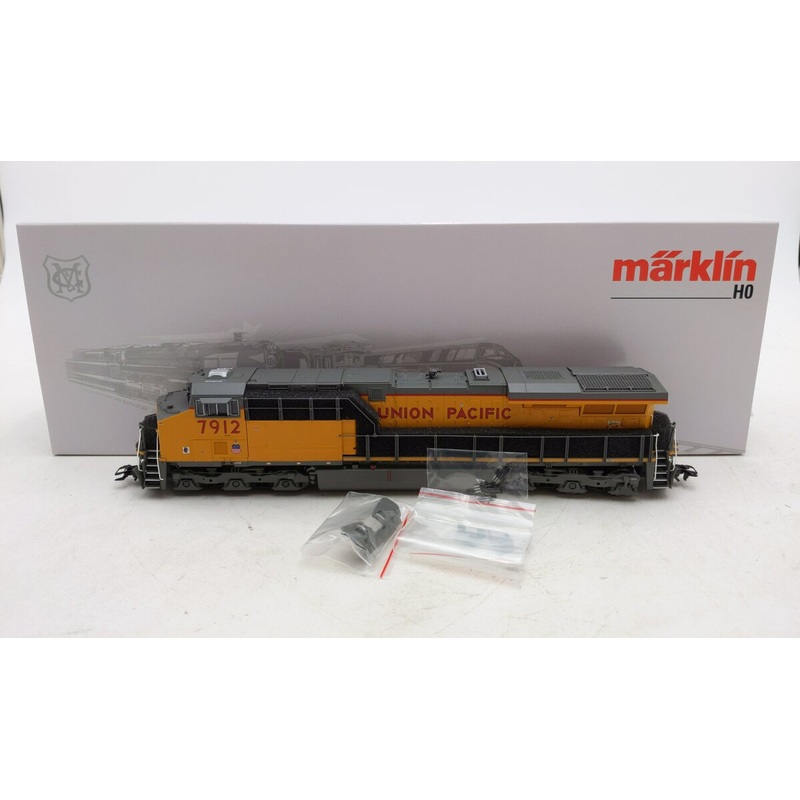 Marklin 38441 HO UP Era VI ES44AC US Diesel Locomotive with DCC/Sound #7912 NIB