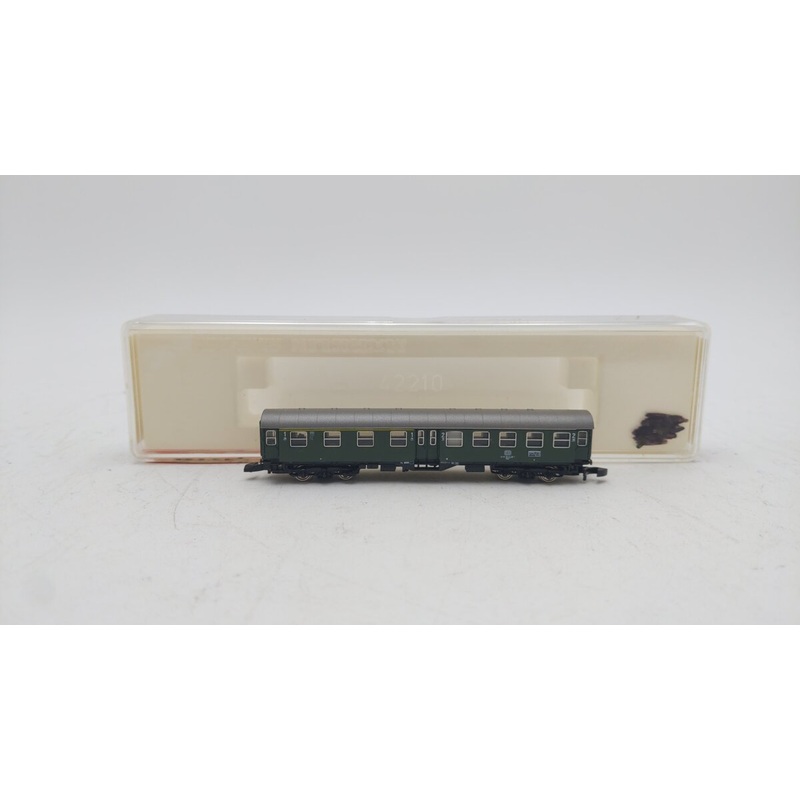 Marklin 8753 Z German Federal Railroad DB Four-Axle Rebuild Passenger Car LN/Box