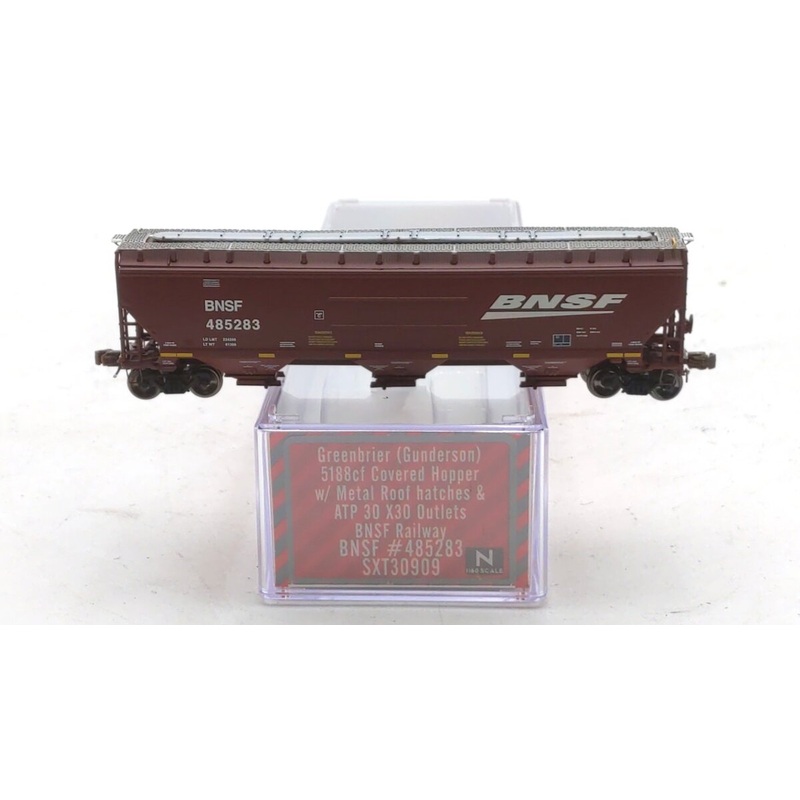 Scale Trains SXT30909 N Burlington Northern Santa Fe Covered Hopper #485283 NIB