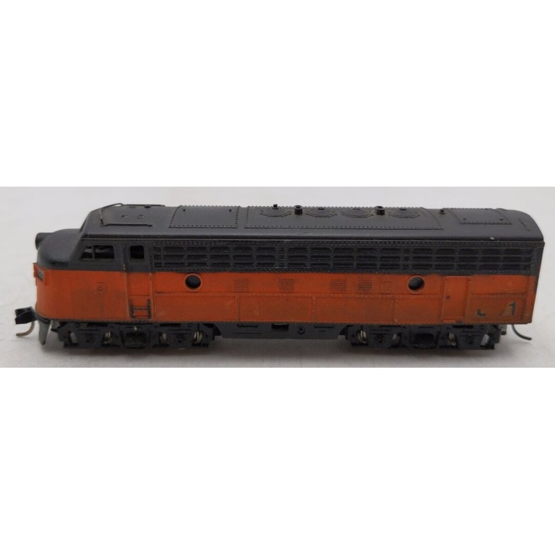 Trix N Scale Orange And Black Diesel Locomotive #801 VG