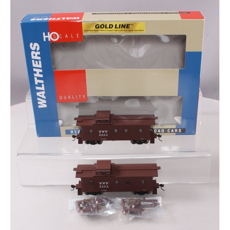 Walthers 932-27605 HO Scale Northwestern Pacific C-30-1 Cabooses (2-Pack) NIB