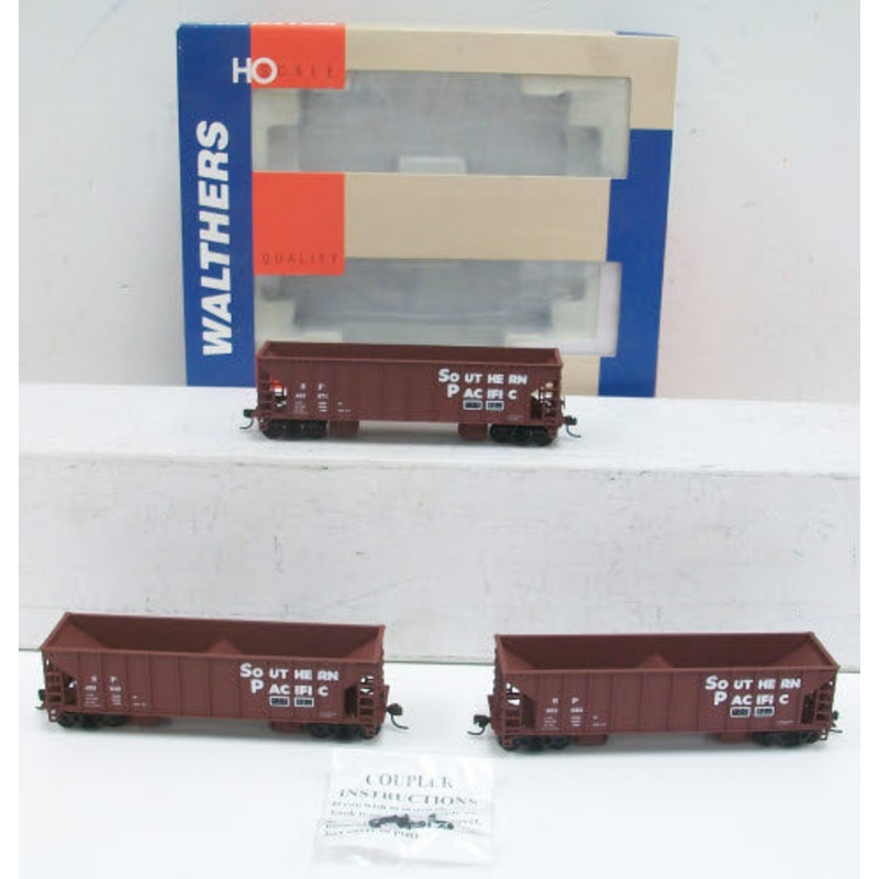 Walthers 932-34216 HO Southern Pacific Ballast Hoppers (Set of 3) NIB