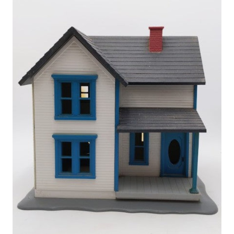 Aristo-Craft 7203 G Scale Farm House- White with Green Trim VG