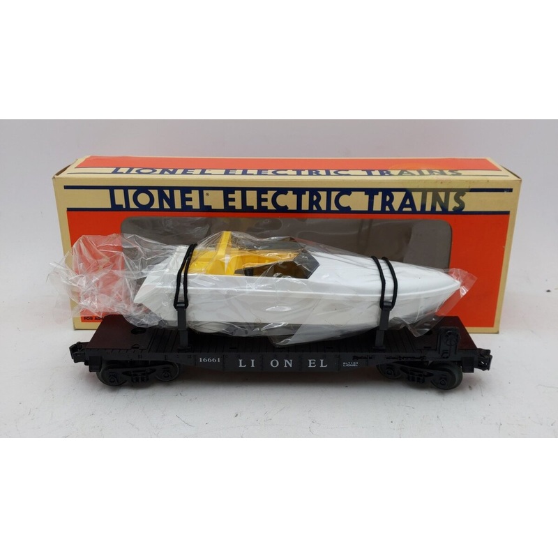 Lionel 6-16661 O Gauge Lionel Flatcar with Motorized Boat LN/Box