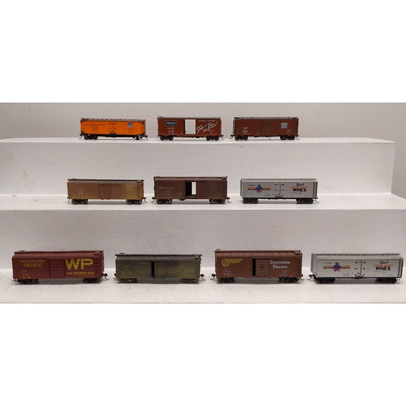 Bachmann & Others Assorted HO Scale Freight Cars [10] VG