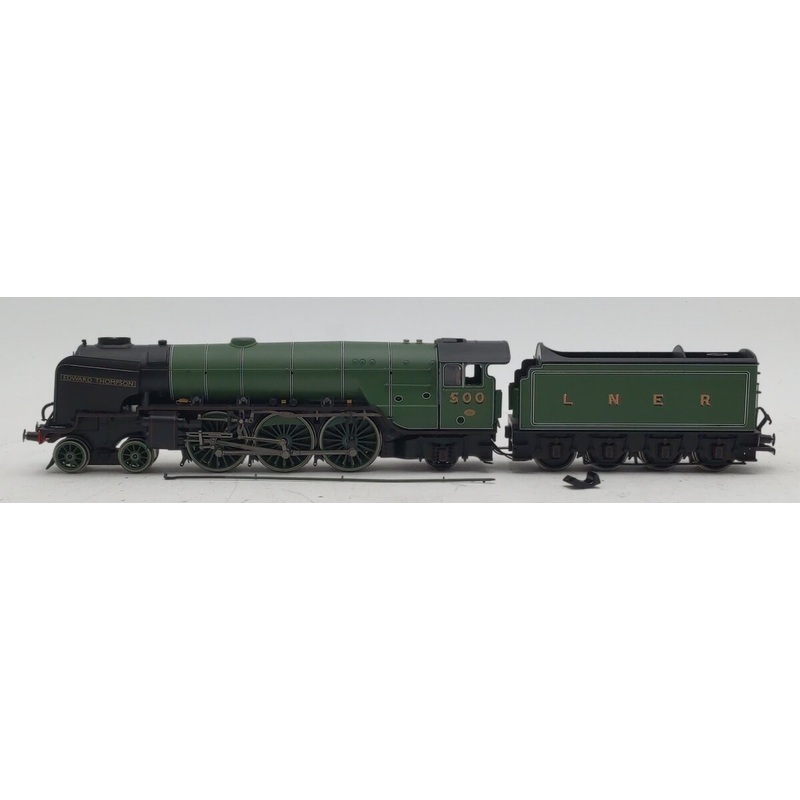 Hornby R3832 OO LNER 4-6-2 Thompson Class A2 Locomotive #500 EX