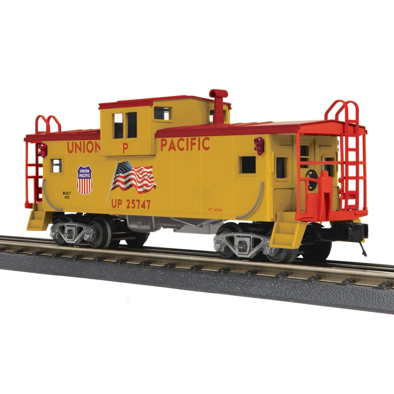 MTH 30-77367 O Union Pacific Extended Vision Caboose #25747 MT/Box