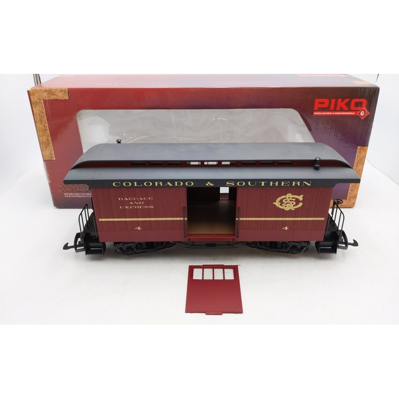 Piko 38647 G Illuminated Colorado & Southern Wood Baggage Car #4 EX/Box
