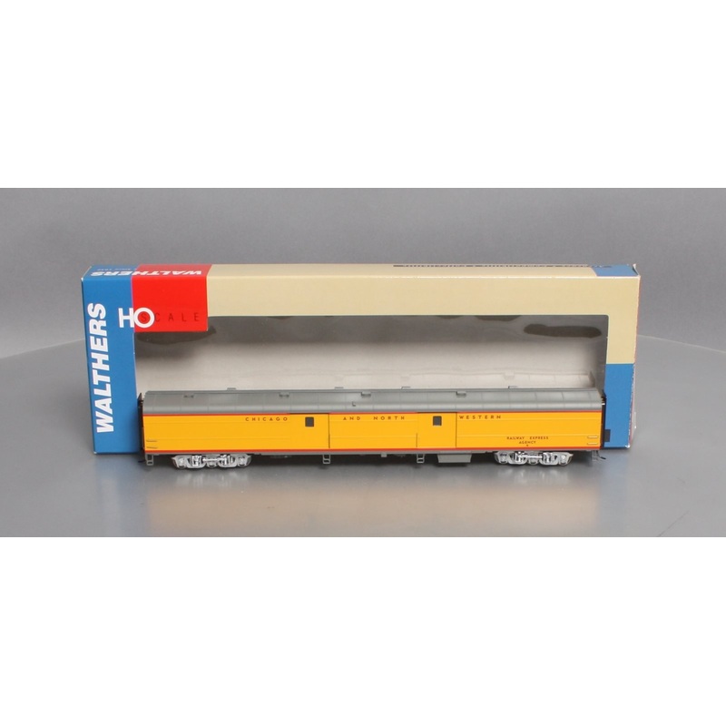 Walthers 932-9574 HO Scale Chicago & North Western Baggage Car EX/Box