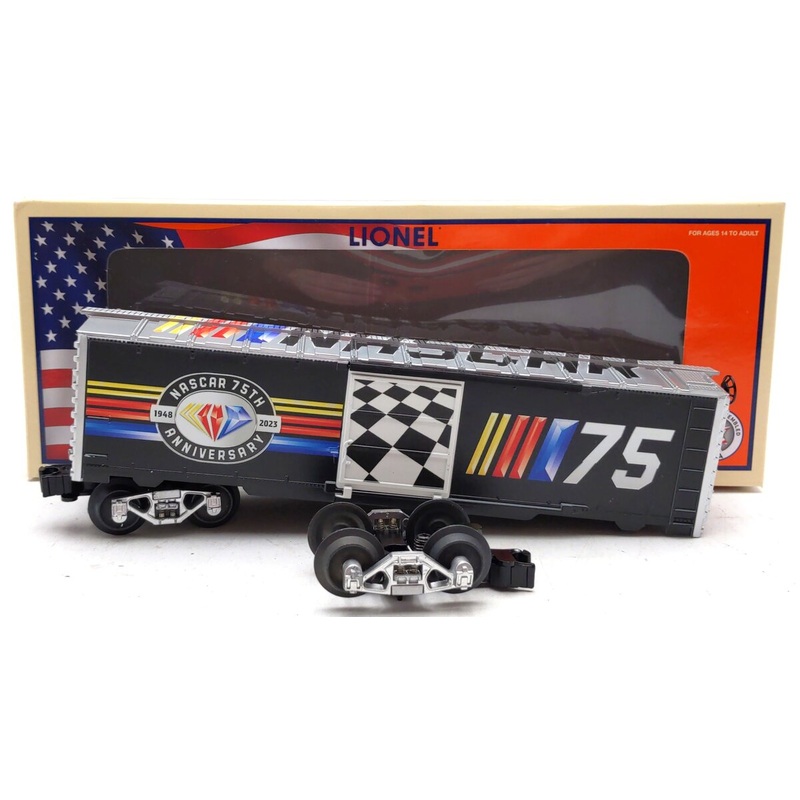 Lionel 2338250 O NASCAR 75th Anniversary Boxcar EX/Box