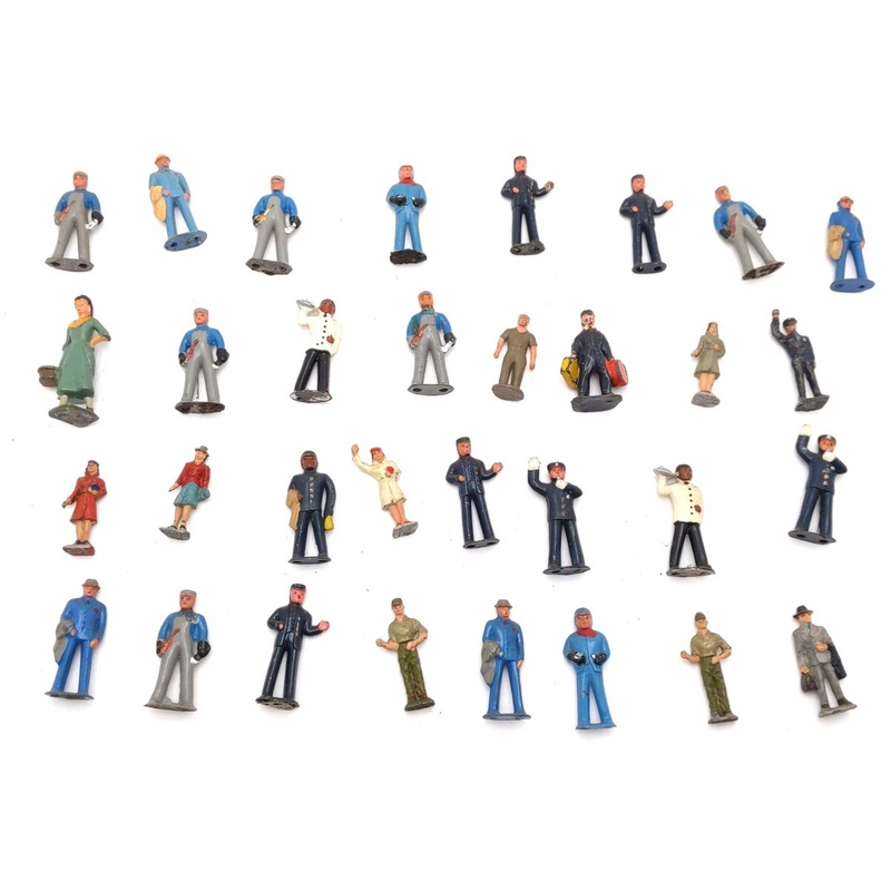 Assorted Vintage Lead Figures [32] VG