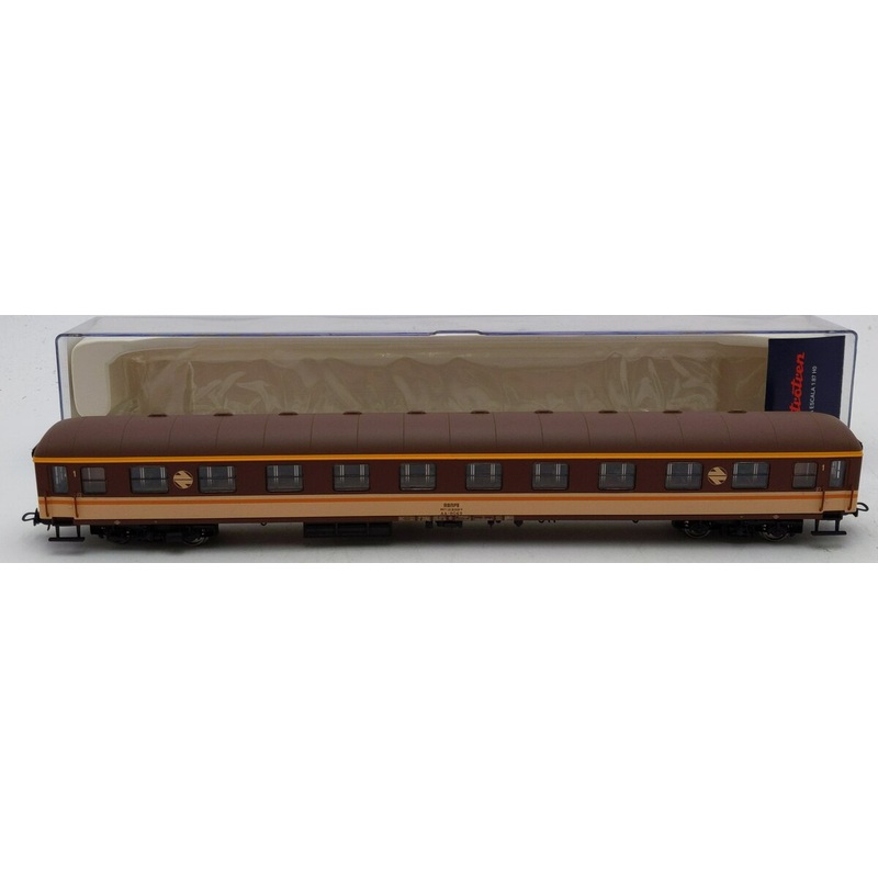 Electrotren  HO 8049 Renfe Passenger Car 18005k NIB