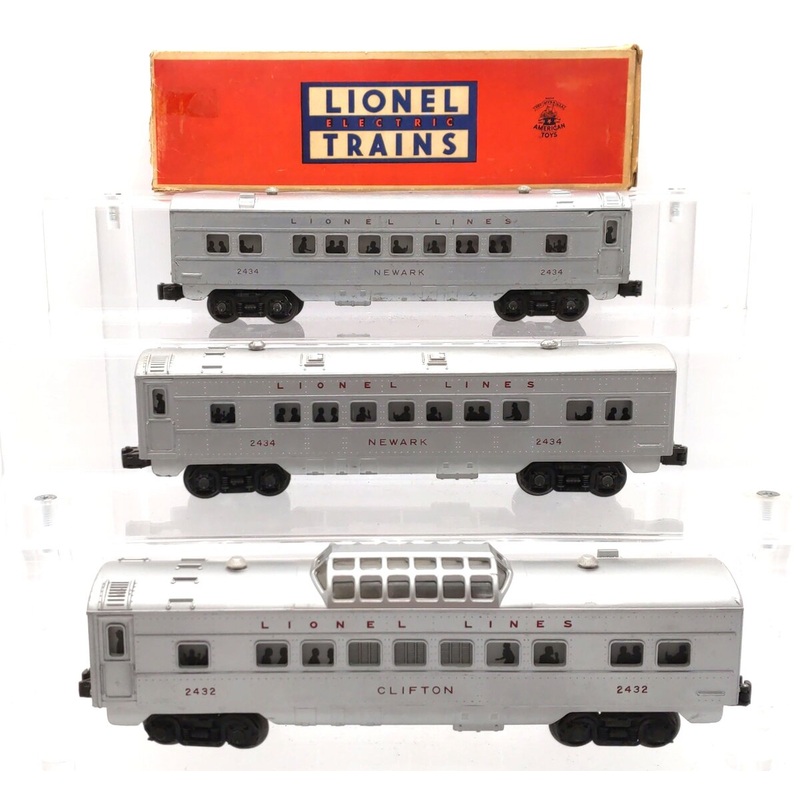 Lionel Vintage O Lionel Lines Passenger Cars: 2432, 2434 [3] VG