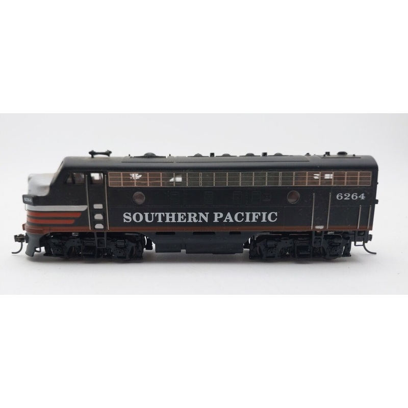 MRC CB109 HO Scale Southern Pacific F7A Diesel Locomotive #6264 EX