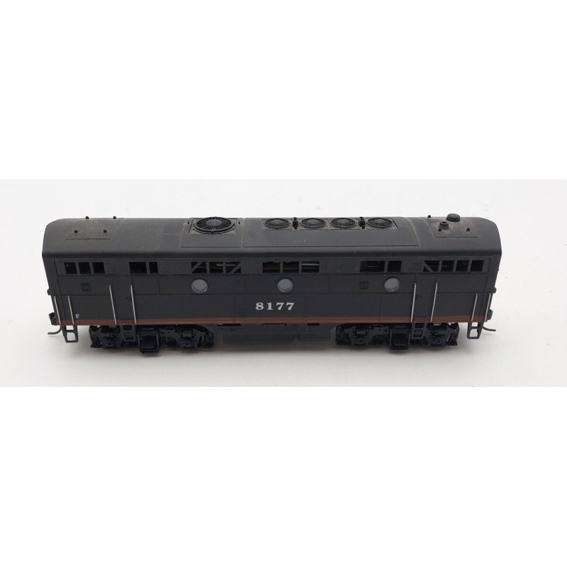 MRC CE109 HO Scale Southern Pacific F7B Diesel Locomotive #8177 EX