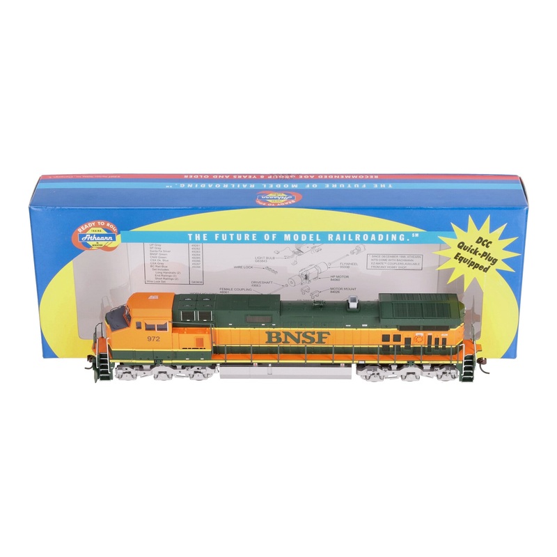 Athearn 79837 HO BNSF Heritage Dash 9-44CW Diesel Locomotive #972 MT/Box