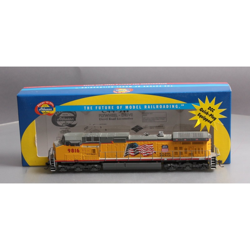 Athearn 79840 HO Scale Union Pacific Dash 9-44CW Diesel Locomotive #9816 w/DCC MT/Box