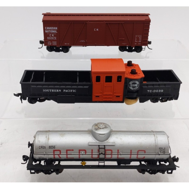 Lionel/Mantua/Accurail Assorted Freight Cars #8056/#422672/#TC-0039 [3] EX