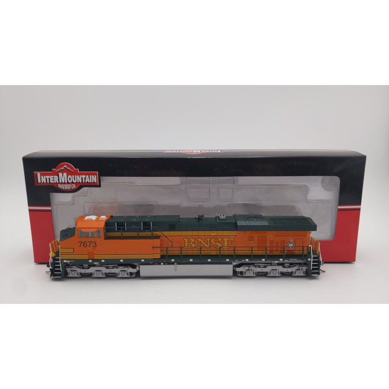 InterMountain 49721S-06 HO Scale ES44DC BNSF Diesel Locomotive #7673 W/DCC EX/Box